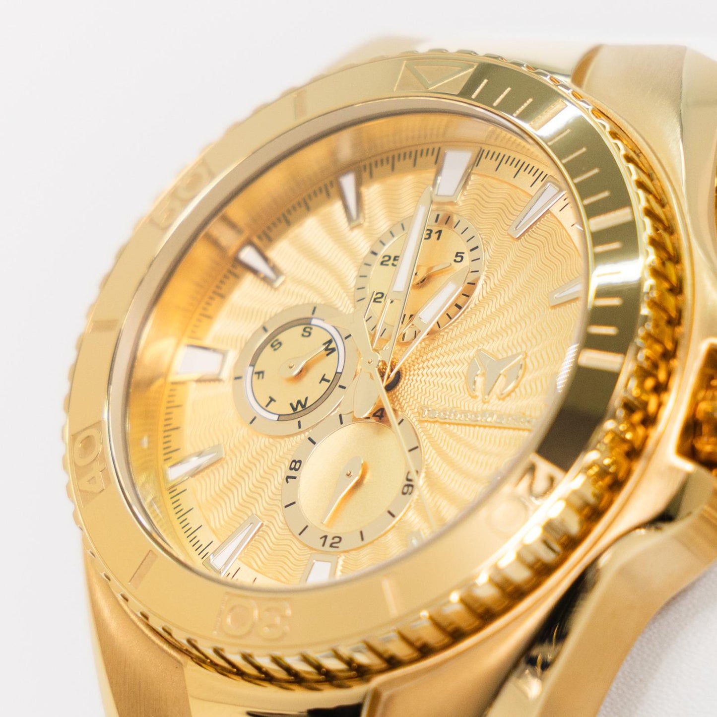 TechnoMarine Cruise California Men's Watch - 45mm, Black, White, Oro + 5% De Descuento = $139.99