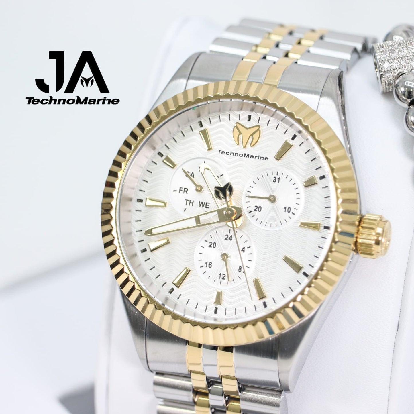 TECHNOMARINE Sea Dream Quartz Dial Watch 42 mm Dos Tonos CON Una Pulsera