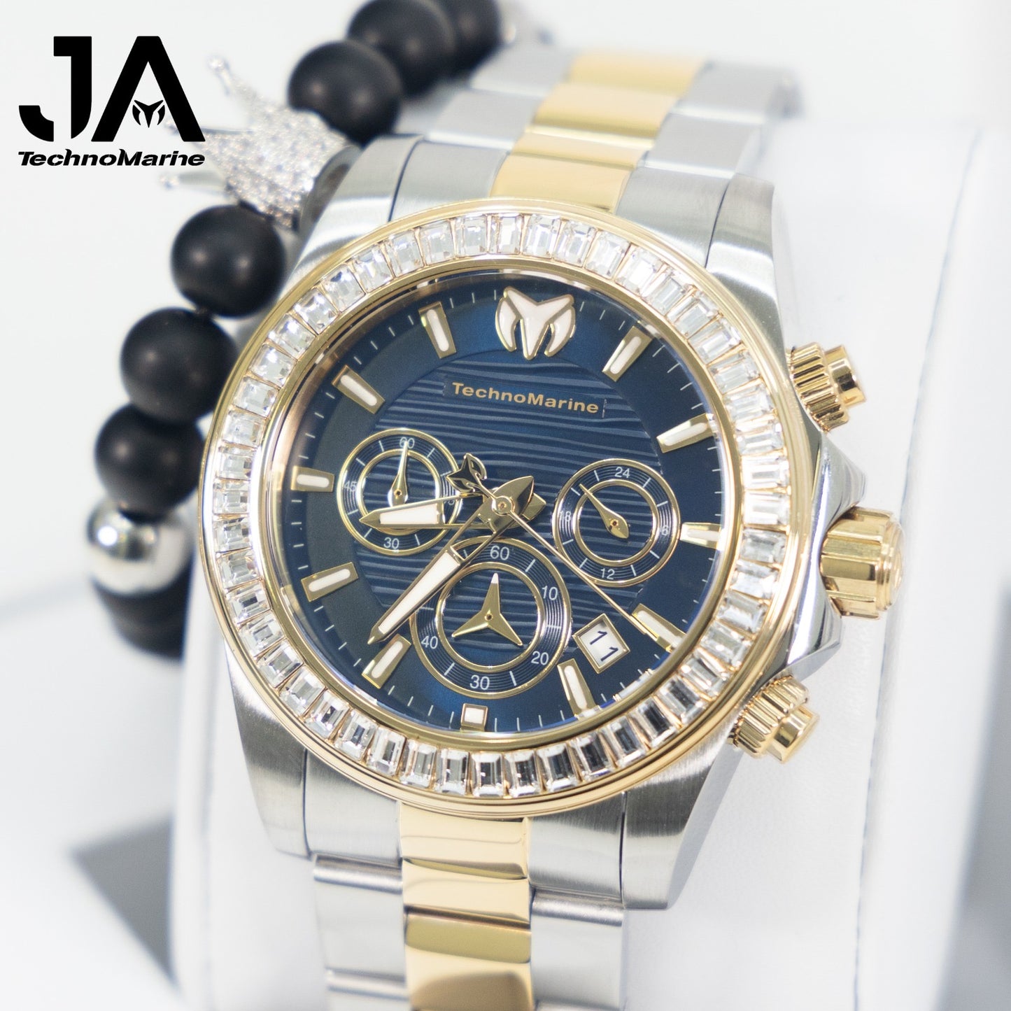 Technomarine Men Manta Ray Chronograph Quartz White Dial 42 mm