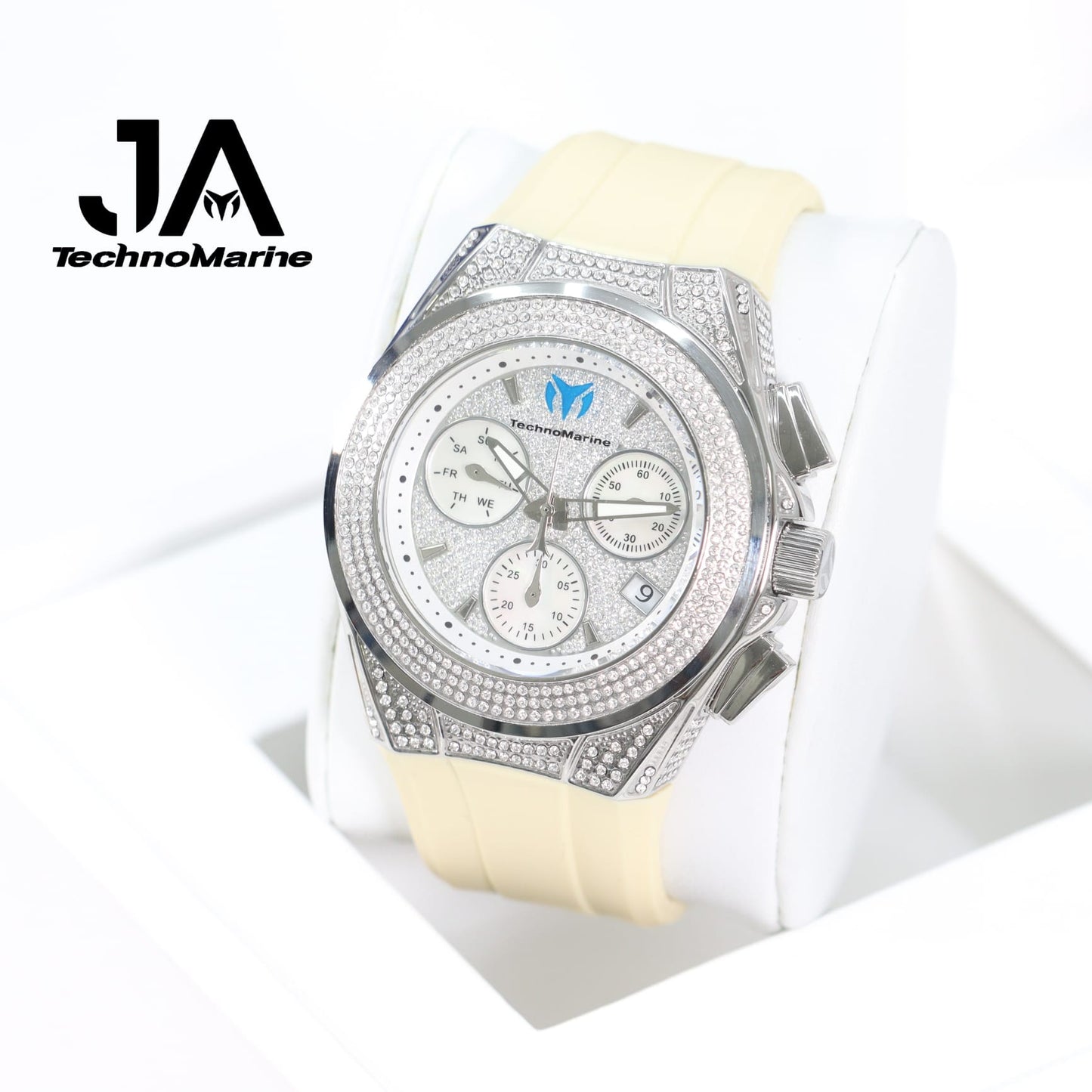 TECHNOMARINE (Pave) Cruise Collection Swiss Machine Silver Color One Free Bracelet