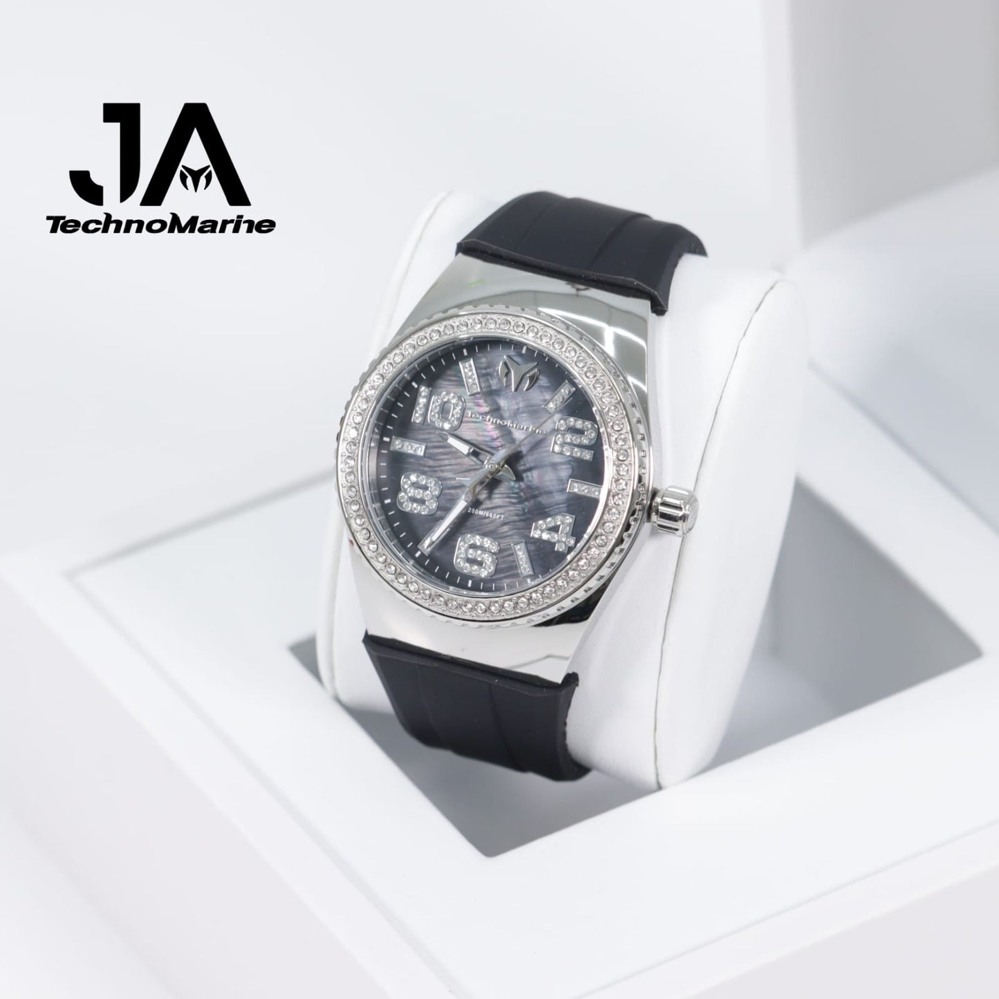 Technomarine Cruise Monogram 45mm Stainless steel Una Pulsera Gratis