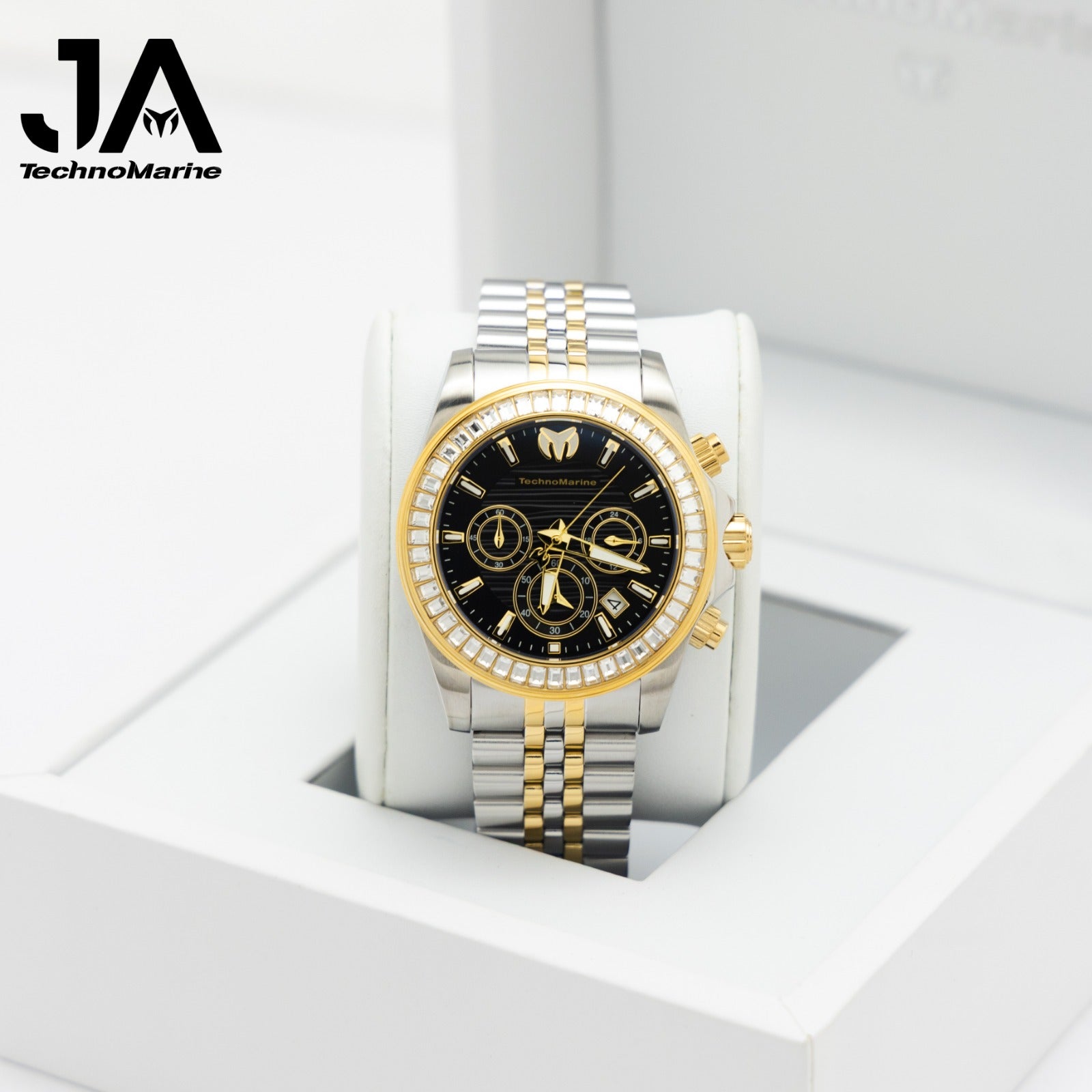 Technomarine Men Manta Ray Chronograph Quartz White Dial 42 