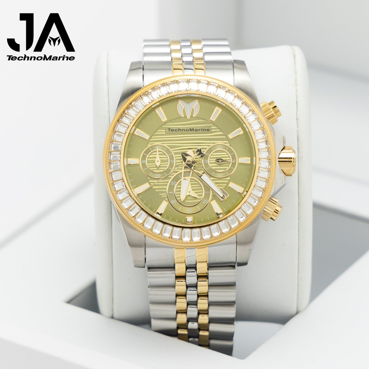 Technomarine Men Manta Ray Chronograph Quartz White Dial 42 mm