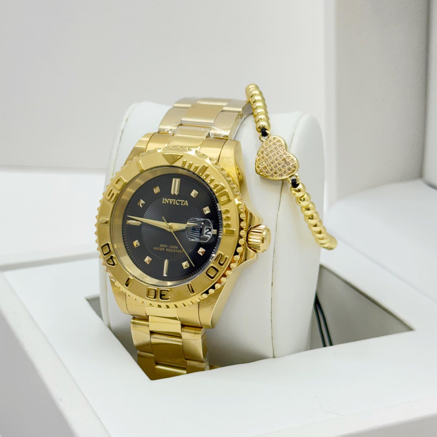 Invicta Pro Diver Women's Watch 40mm. Gold Una Pulsera Gratis