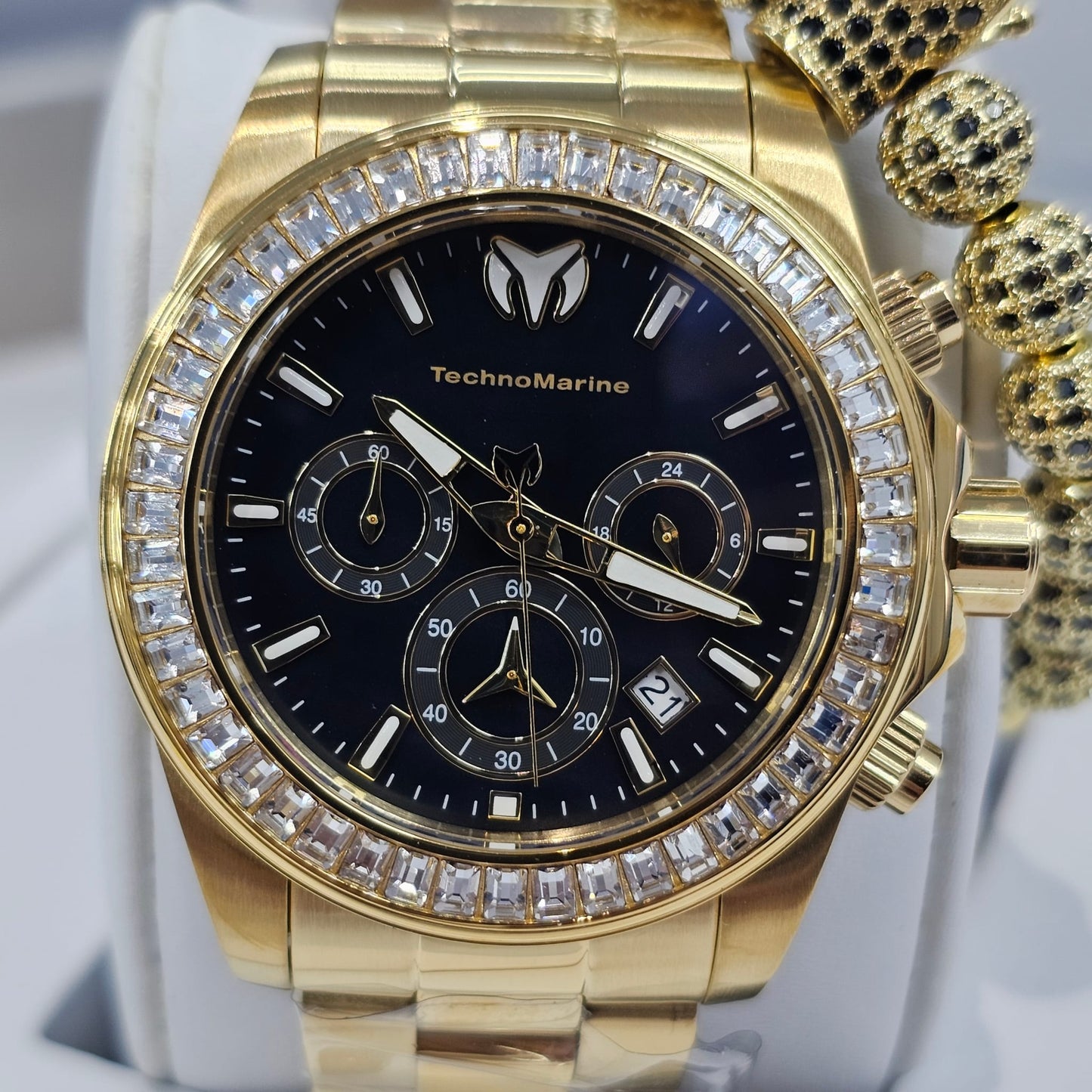 Technomarine Men Manta Ray Chronograph Quartz White Dial 42 mm