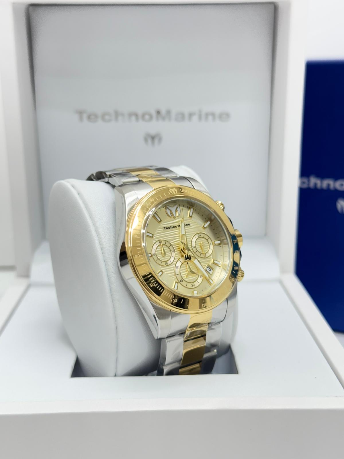 Technomarine Men Manta Ray Chronograph Quartz White Dial 42 mm