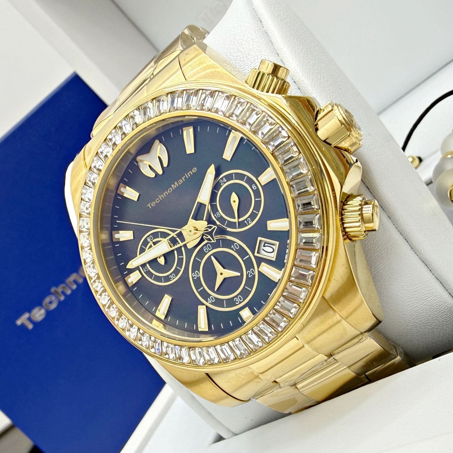 Technomarine Men Manta Ray Chronograph Quartz 42 mm