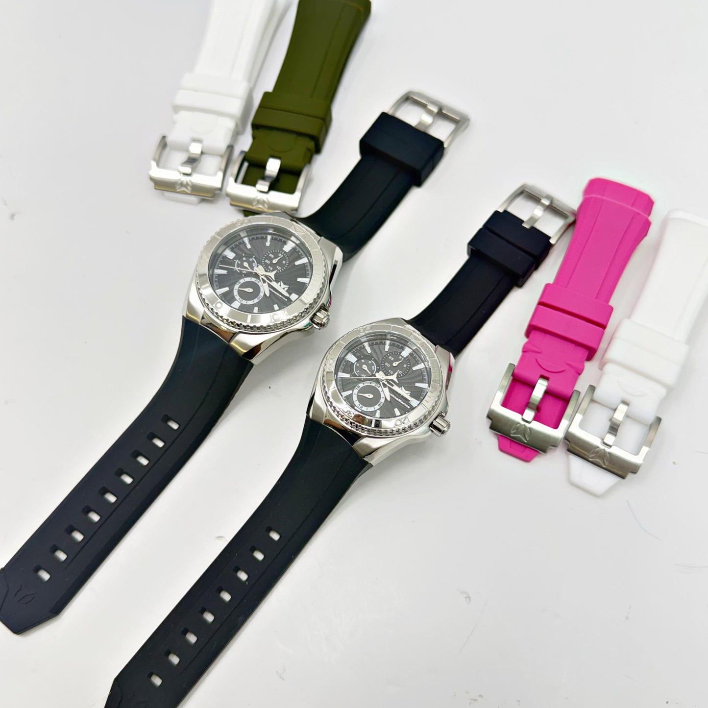TechnoMarine Cruise California Watch - 40.57mm, Black, White, Red with Interchangeable Strap,TechnoMarine Cruise California Men's Watch - 45mm, Black, White, Green with Interchangeable Strap