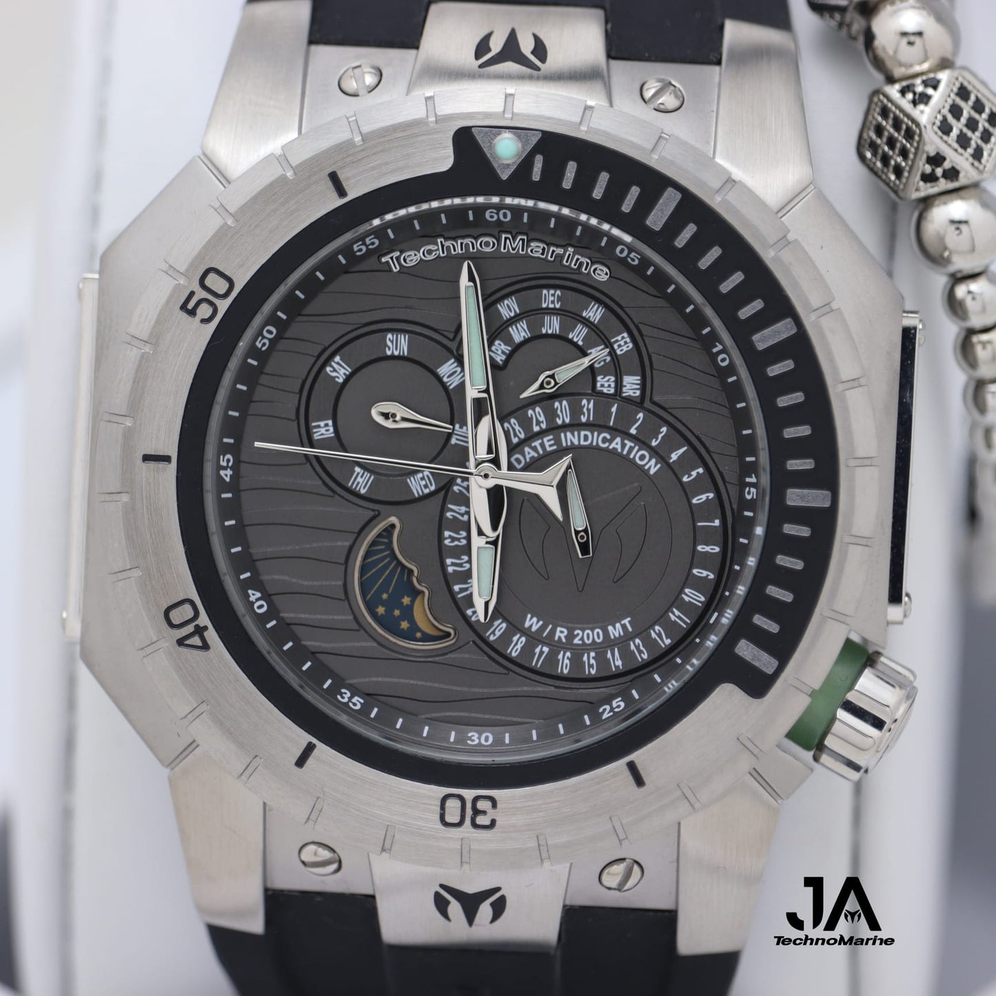 Technomarine Men's Manta Quartz Silver Dial Watch 48mm