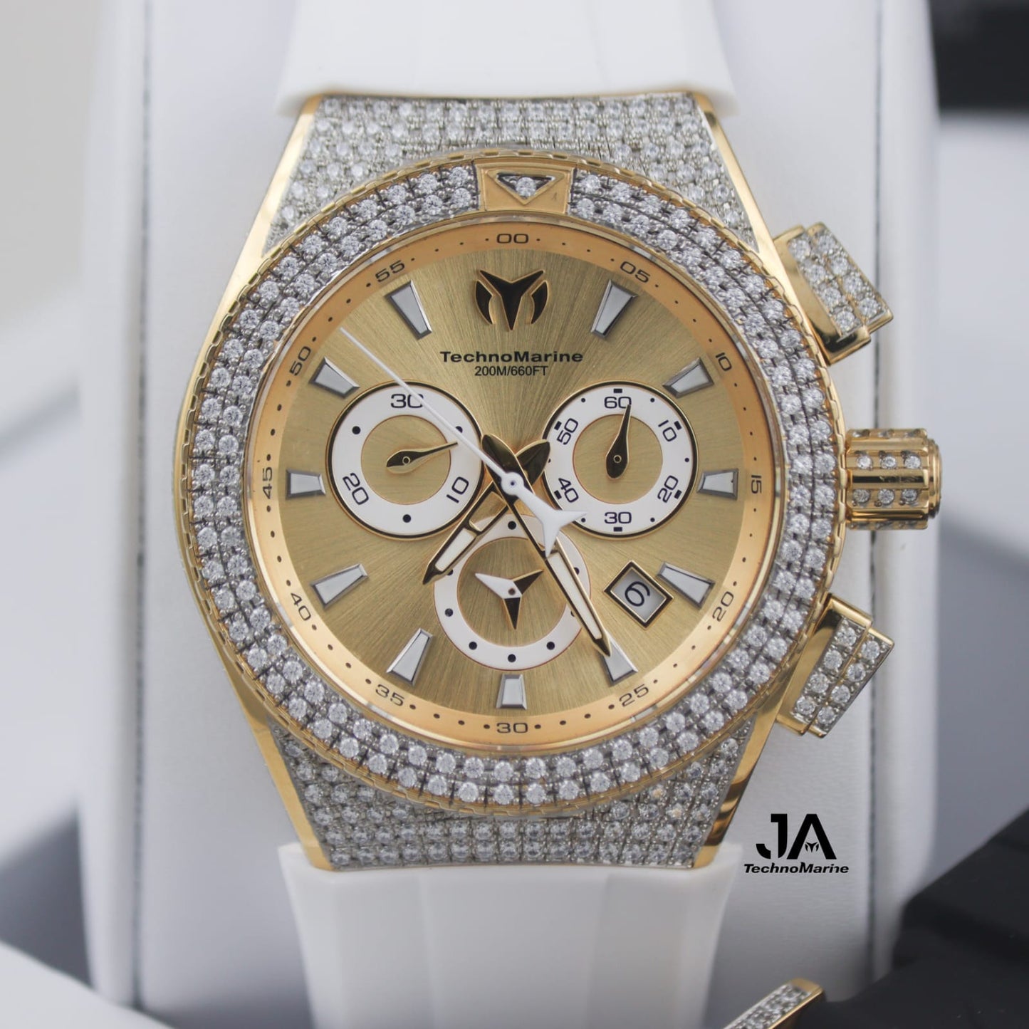 Technomarine Gold And Gold Suizo 46 MM Custom Cruise, Dos Correas Dos Hebilla Custom