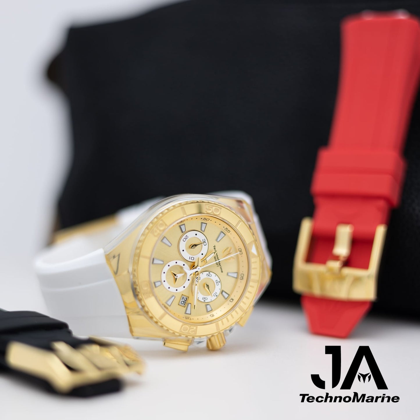 Technomarine Men's Swiss Mvt Gold and Gold Suizo Tres Correas
