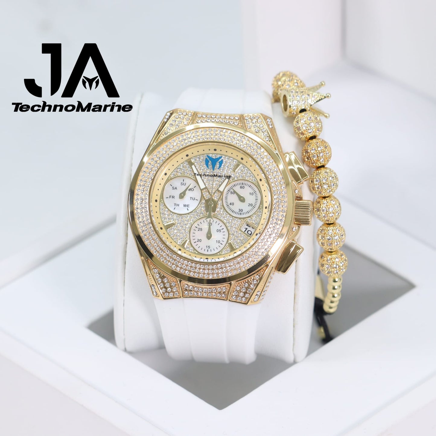 Technomarine (Pave) Cruise Collection Maquina Suiza Color Oro Una Pulsera Gratis