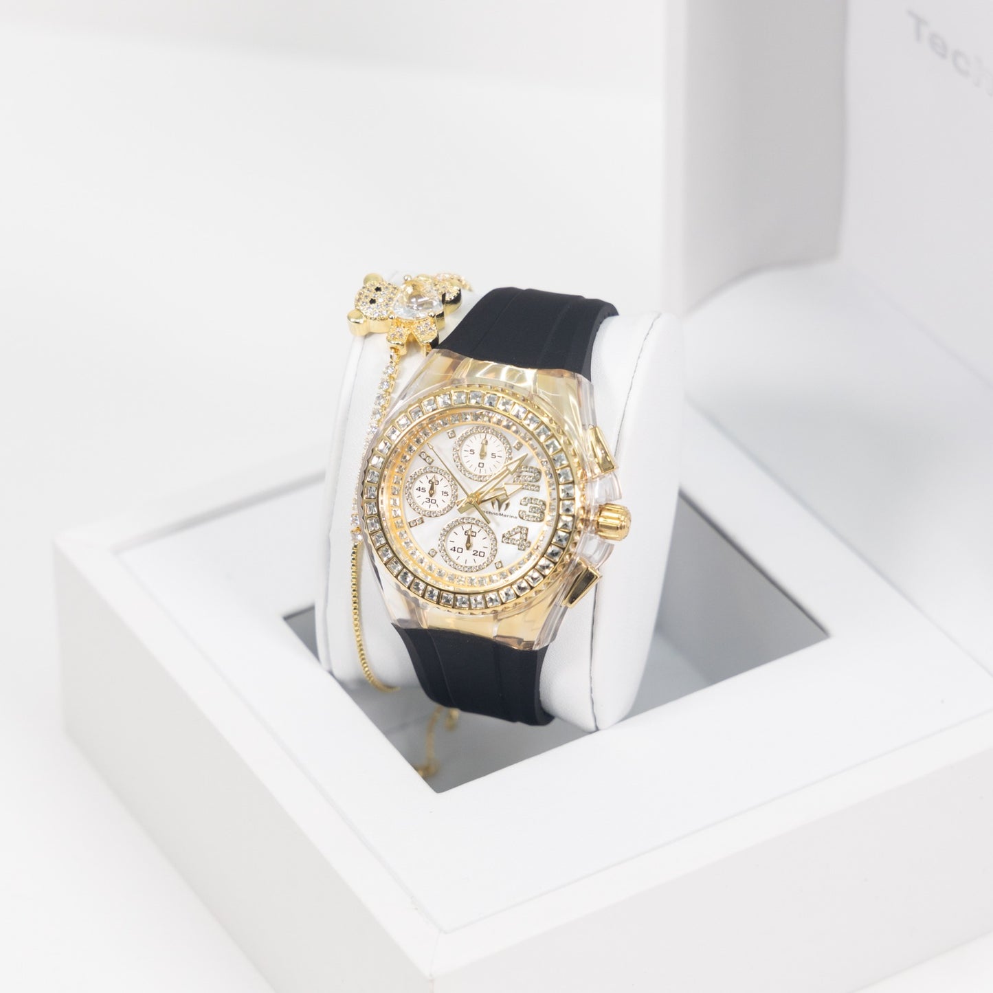 Technomarine  Cruise Glitz 40mm Gold with Stones Arrival