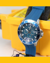 Cargar imagen en el visor de la galería, Invicta Pro Driver Men&#39;s Quartz Watch - 50mm Blue
