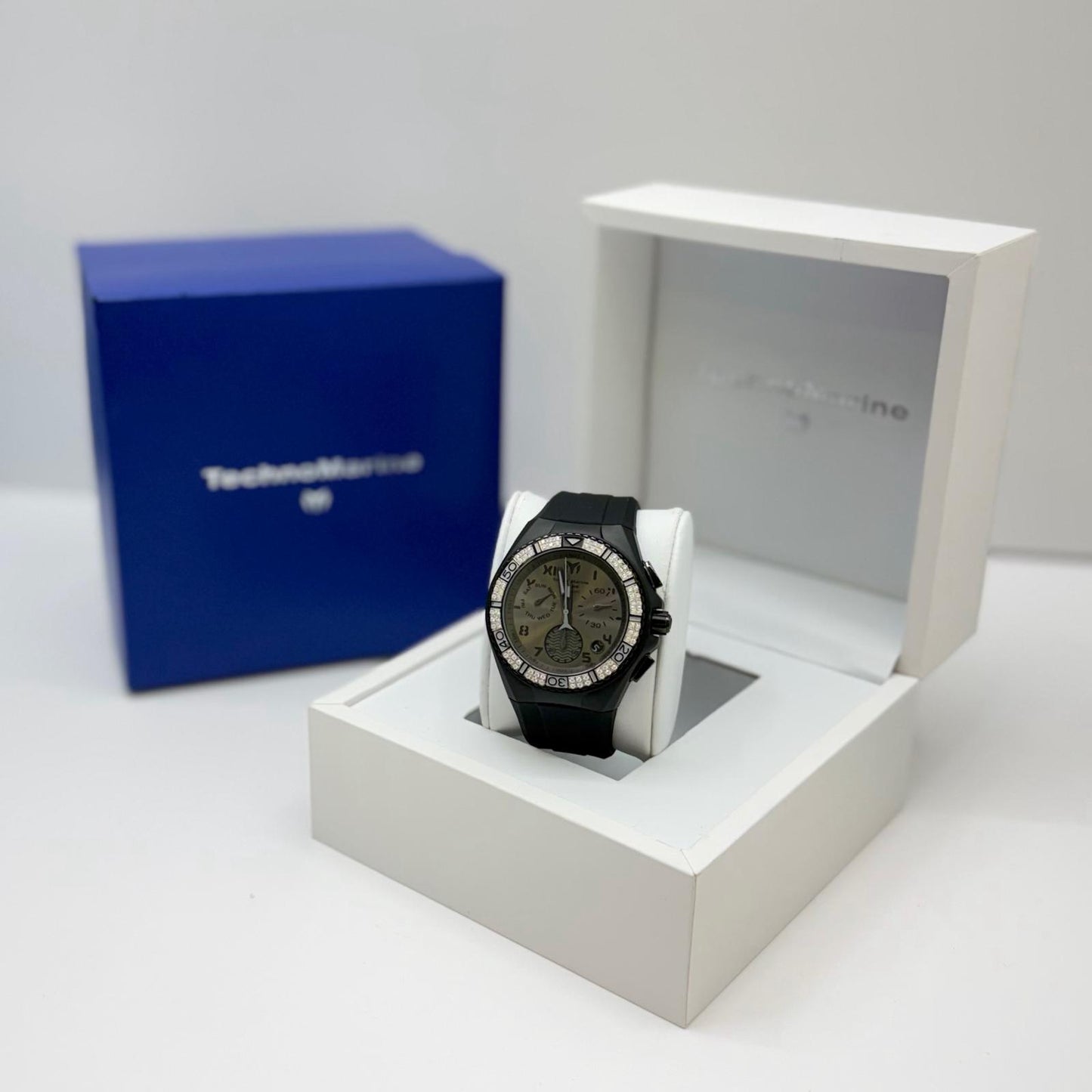 TechnoMarine Cruise California Custom Swiss crystal sapphire Men's Watch - 46.65mm, Black