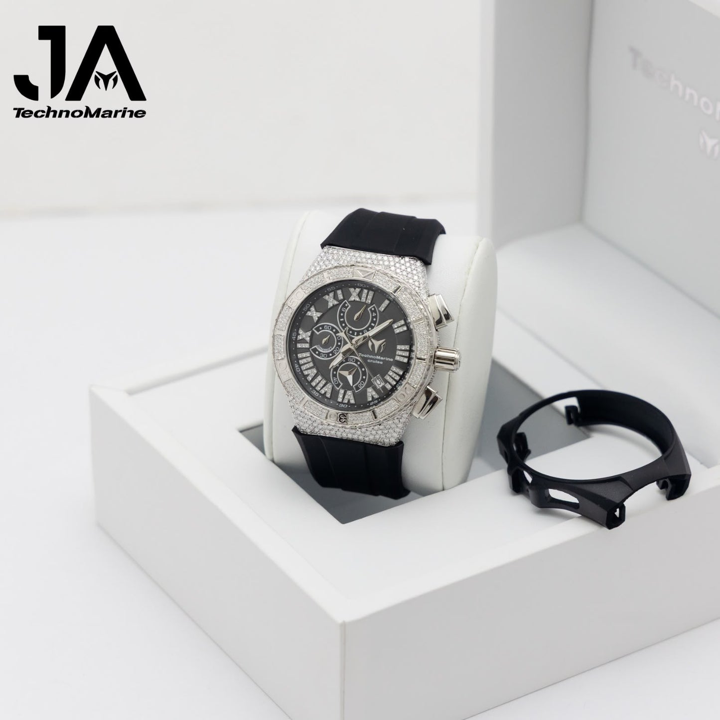 Technomarine Custom Cruise Star gold with black dial, Two Straps One custom buckle 
