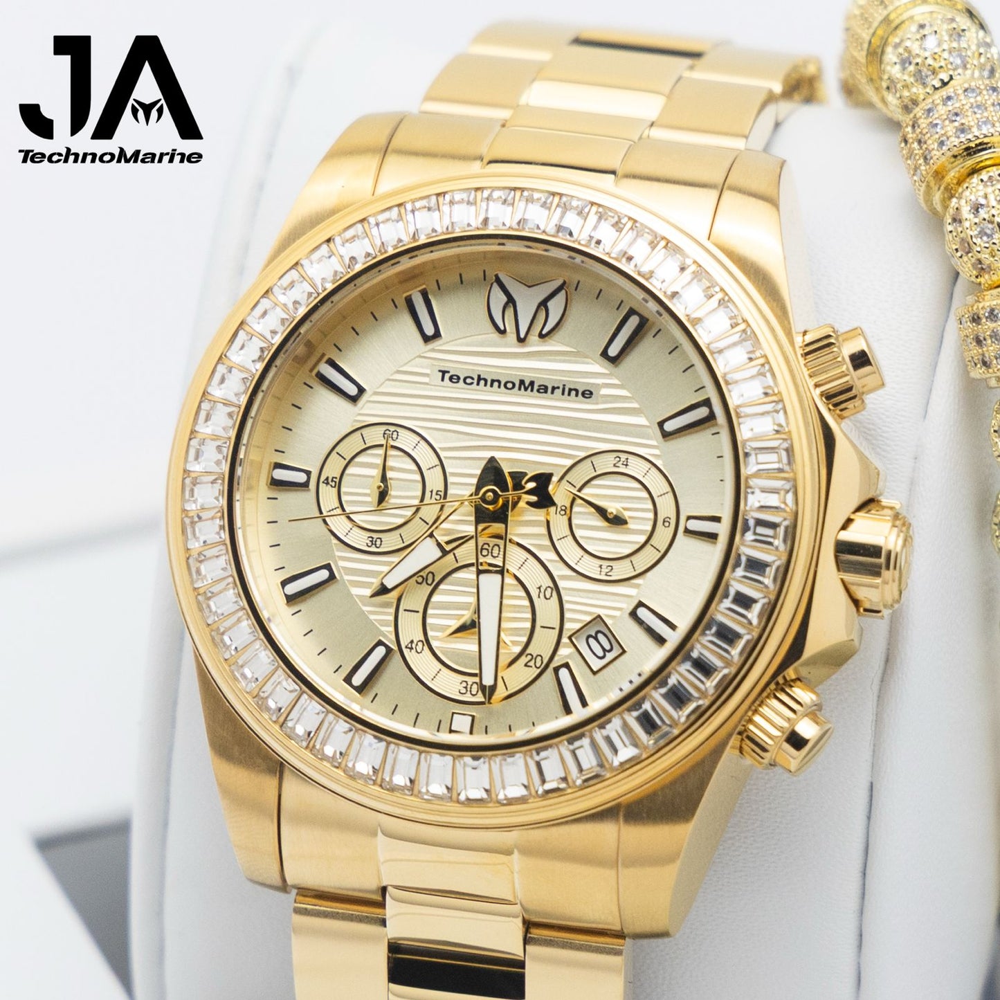 Technomarine Men Manta Ray Chronograph Quartz White Dial 42 mm