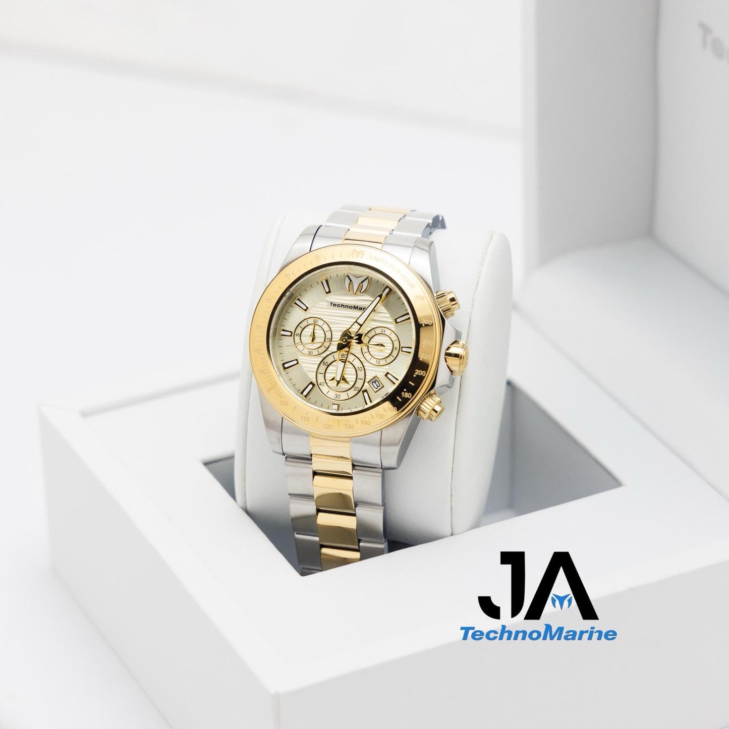 Technomarine Men Manta Ray Chronograph Quartz White Dial 42 mm