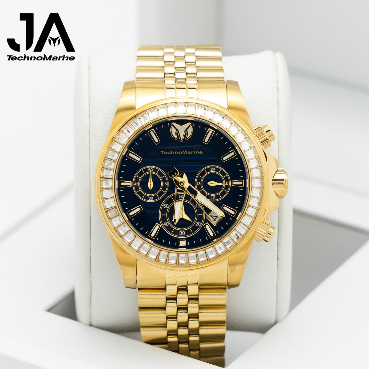 Technomarine Men Manta Ray Chronograph Quartz White Dial 42 mm Blue