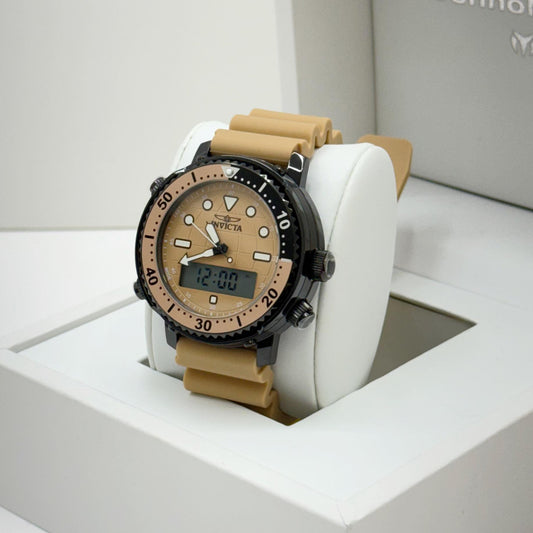 Invicta Pro Diver DigiQuartz Men's Watch - 46.5mm, Tan Una Pulsera Gratis