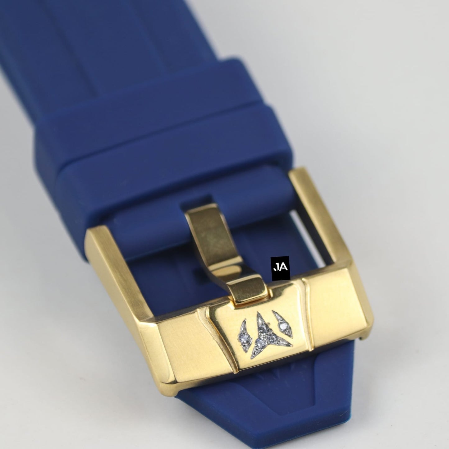 Technomarine Pave Cruise Swiss Machine- Gold Color
