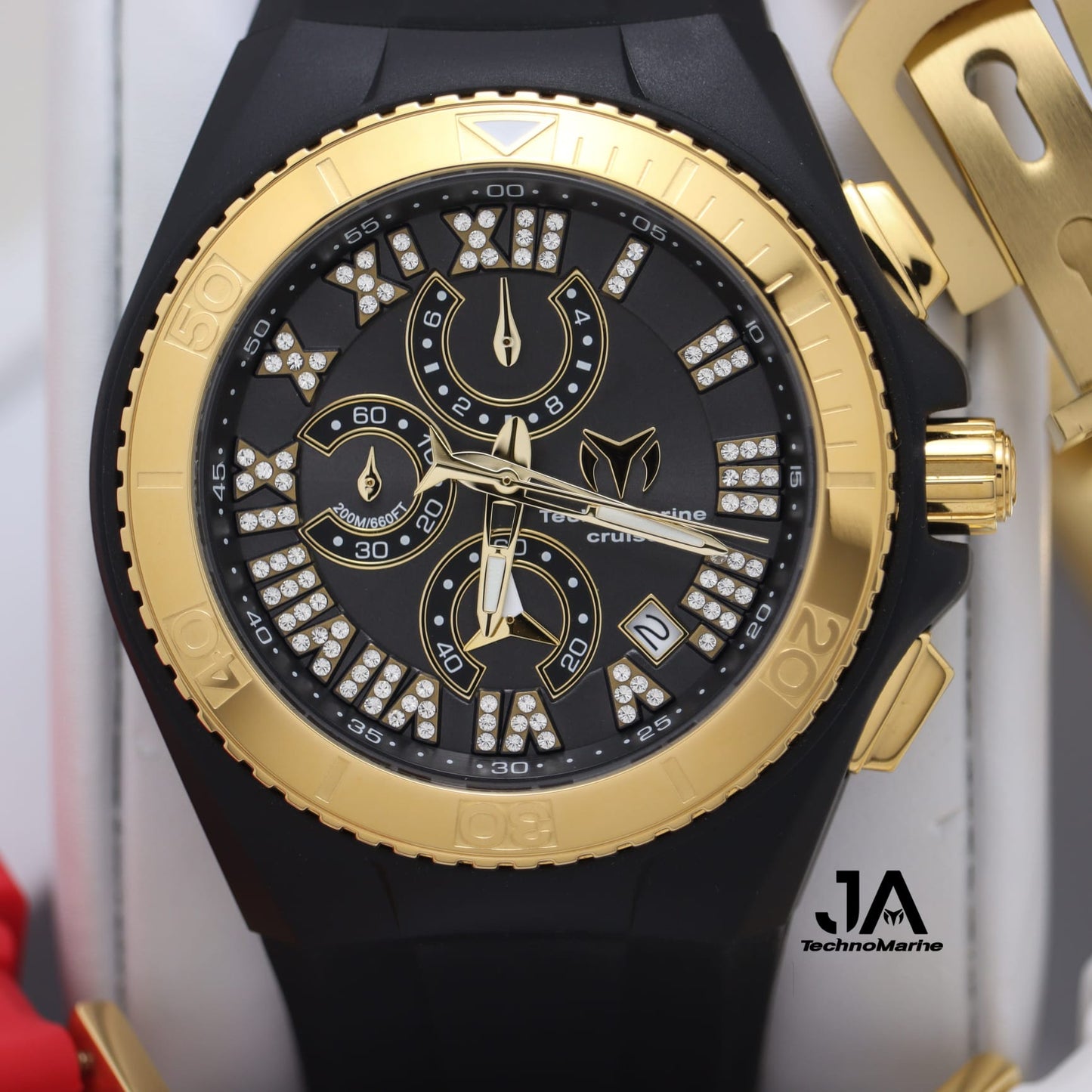 Technomarine Cruise Star Gold With Black Dial, Tres Correas , Negra ,Blanca ,Roja