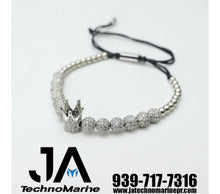 Cargar imagen en el visor de la galería, Pulsera Para Hombres Ajustable Plateada Con Corona
